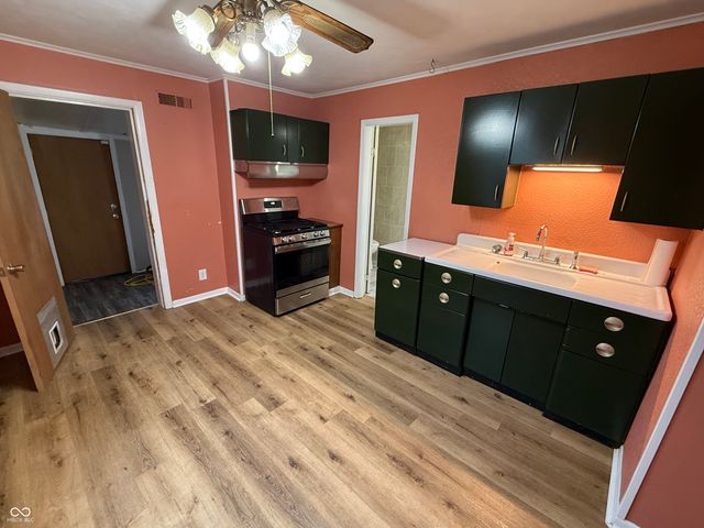 2423 3rd Avenue, Terre Haute, IN 47807