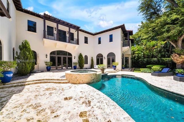 8301 SW 53rd Ave, Miami, FL 33143