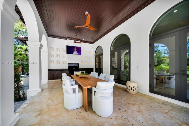 8301 SW 53rd Ave, Miami, FL 33143