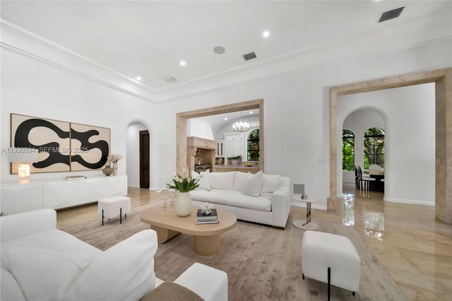 8301 SW 53rd Ave, Miami, FL 33143