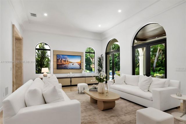 8301 SW 53rd Ave, Miami, FL 33143