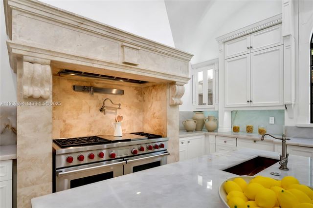 8301 SW 53rd Ave, Miami, FL 33143