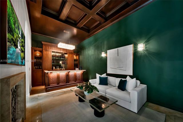 8301 SW 53rd Ave, Miami, FL 33143