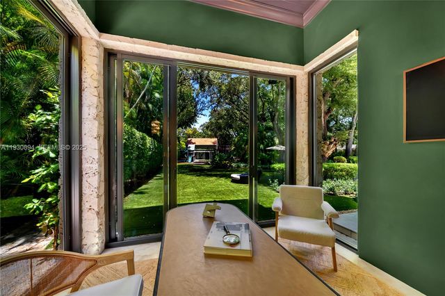 8301 SW 53rd Ave, Miami, FL 33143