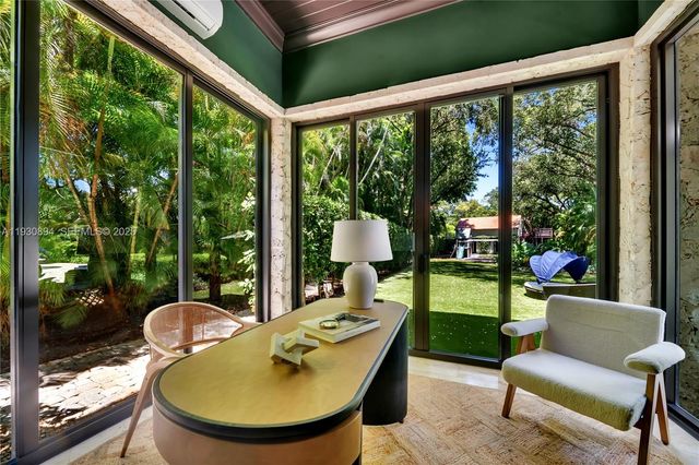 8301 SW 53rd Ave, Miami, FL 33143