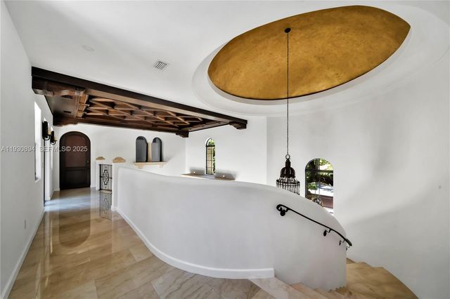 8301 SW 53rd Ave, Miami, FL 33143