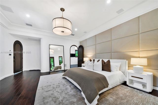 8301 SW 53rd Ave, Miami, FL 33143