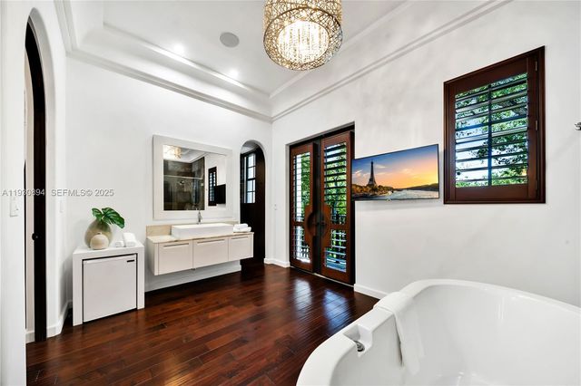 8301 SW 53rd Ave, Miami, FL 33143