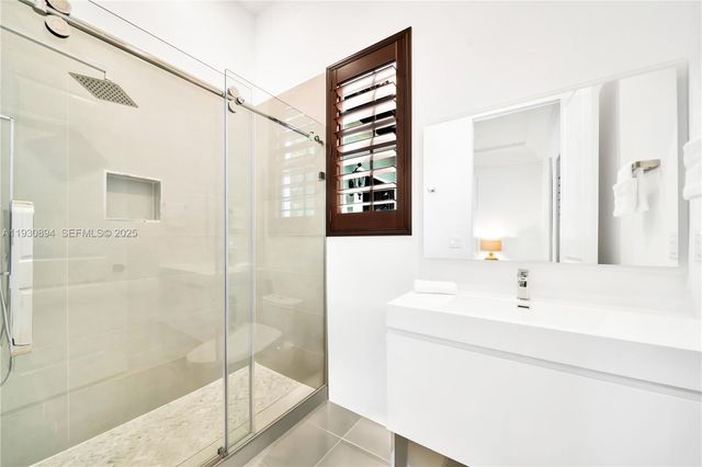 8301 SW 53rd Ave, Miami, FL 33143