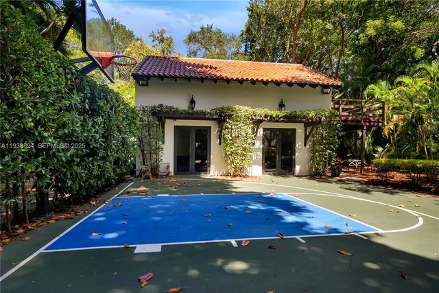 8301 SW 53rd Ave, Miami, FL 33143