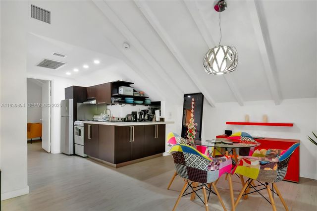 8301 SW 53rd Ave, Miami, FL 33143