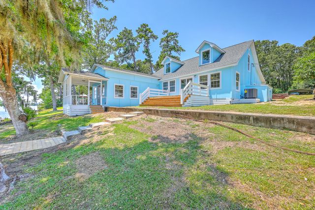 1303 Delano Street, Manning, SC 29102