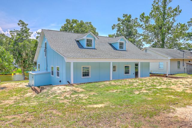 1303 Delano Street, Manning, SC 29102