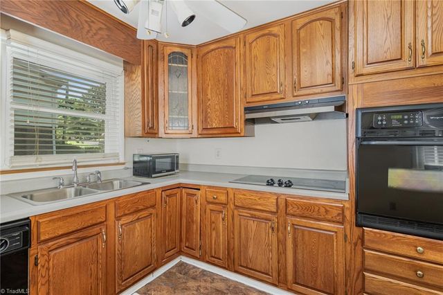 3305 Woodlea Drive, Greensboro, NC 27406