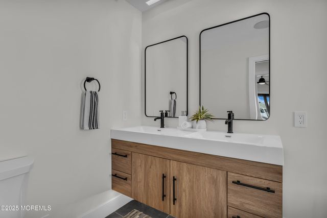 28 W Navasink Drive, Little Egg Harbor, NJ 08087