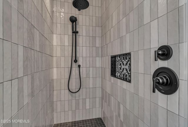 28 W Navasink Drive, Little Egg Harbor, NJ 08087