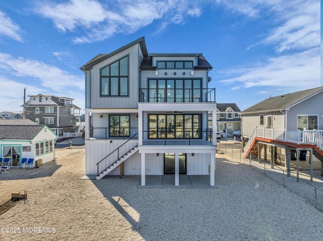 28 W Navasink Drive, Little Egg Harbor, NJ 08087