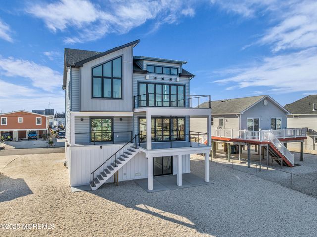 28 W Navasink Drive, Little Egg Harbor, NJ 08087