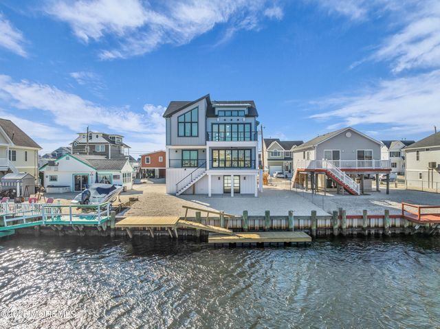 28 W Navasink Drive, Little Egg Harbor, NJ 08087