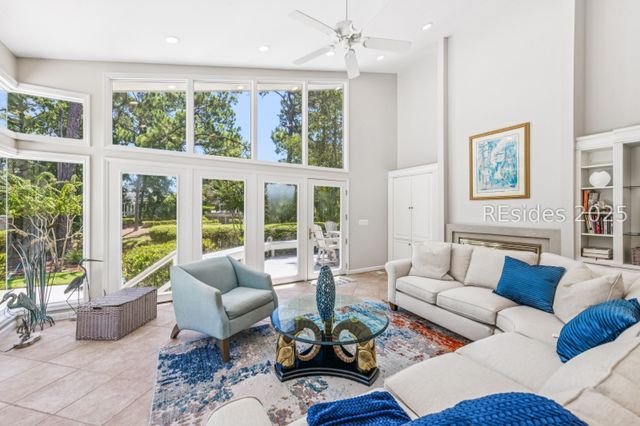 8 Rosebank Ln, Hilton Head Island, SC 29928