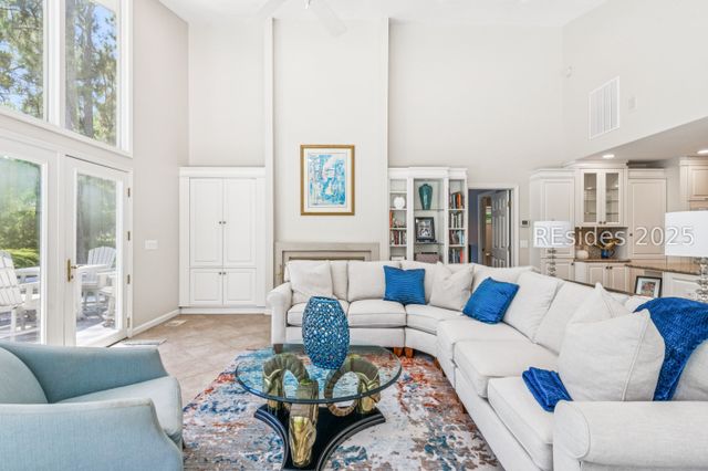 8 Rosebank Ln, Hilton Head Island, SC 29928