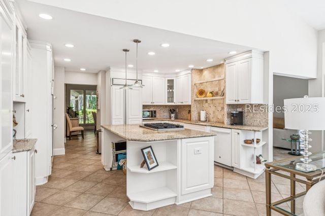 8 Rosebank Ln, Hilton Head Island, SC 29928