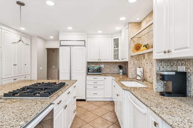 8 Rosebank Ln, Hilton Head Island, SC 29928