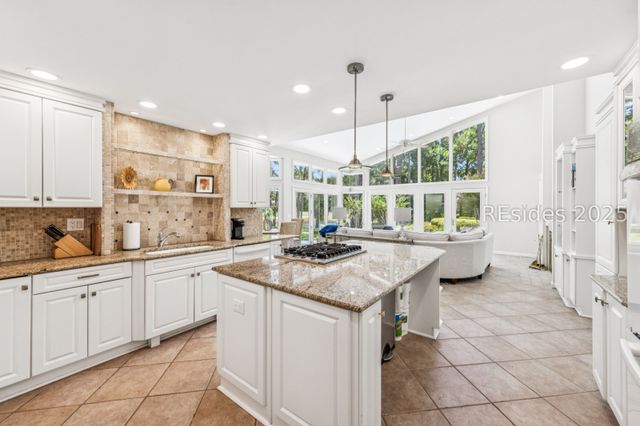 8 Rosebank Ln, Hilton Head Island, SC 29928