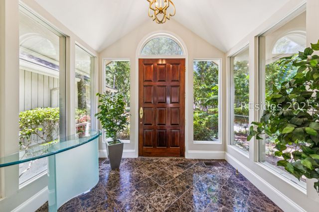 8 Rosebank Ln, Hilton Head Island, SC 29928