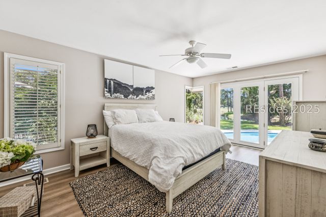 8 Rosebank Ln, Hilton Head Island, SC 29928