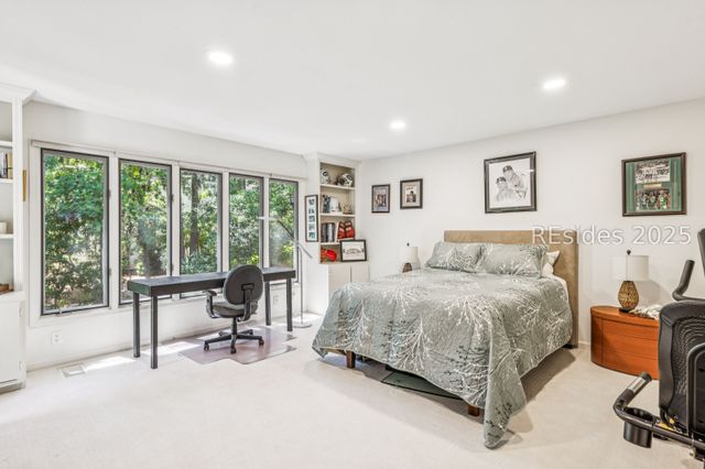 8 Rosebank Ln, Hilton Head Island, SC 29928