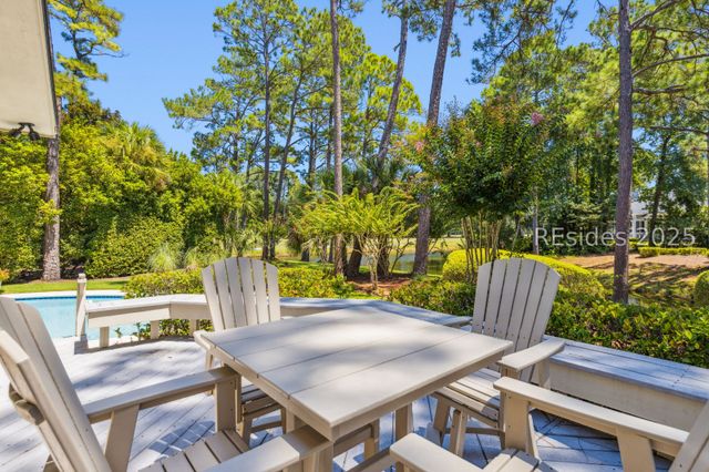8 Rosebank Ln, Hilton Head Island, SC 29928