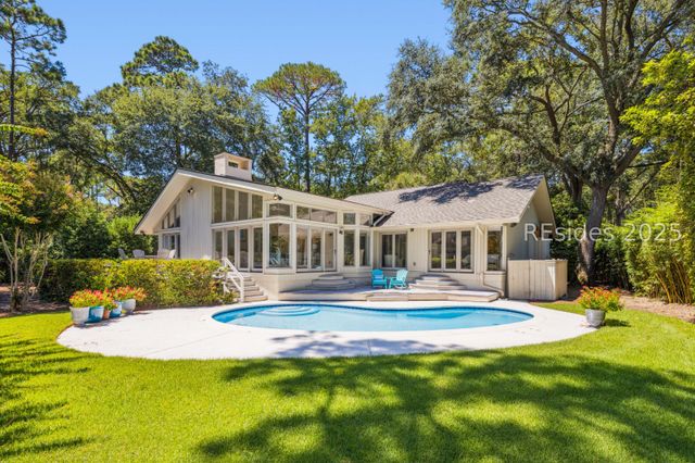 8 Rosebank Ln, Hilton Head Island, SC 29928