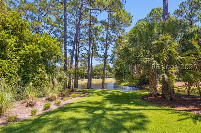 8 Rosebank Ln, Hilton Head Island, SC 29928