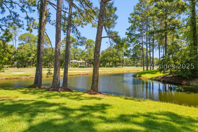 8 Rosebank Ln, Hilton Head Island, SC 29928