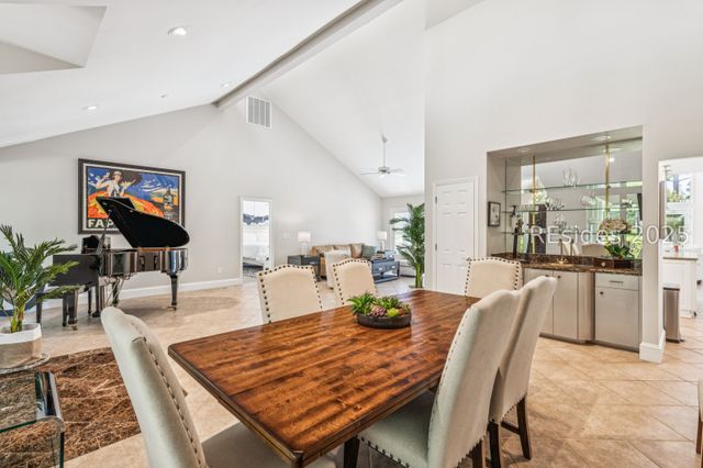 8 Rosebank Ln, Hilton Head Island, SC 29928