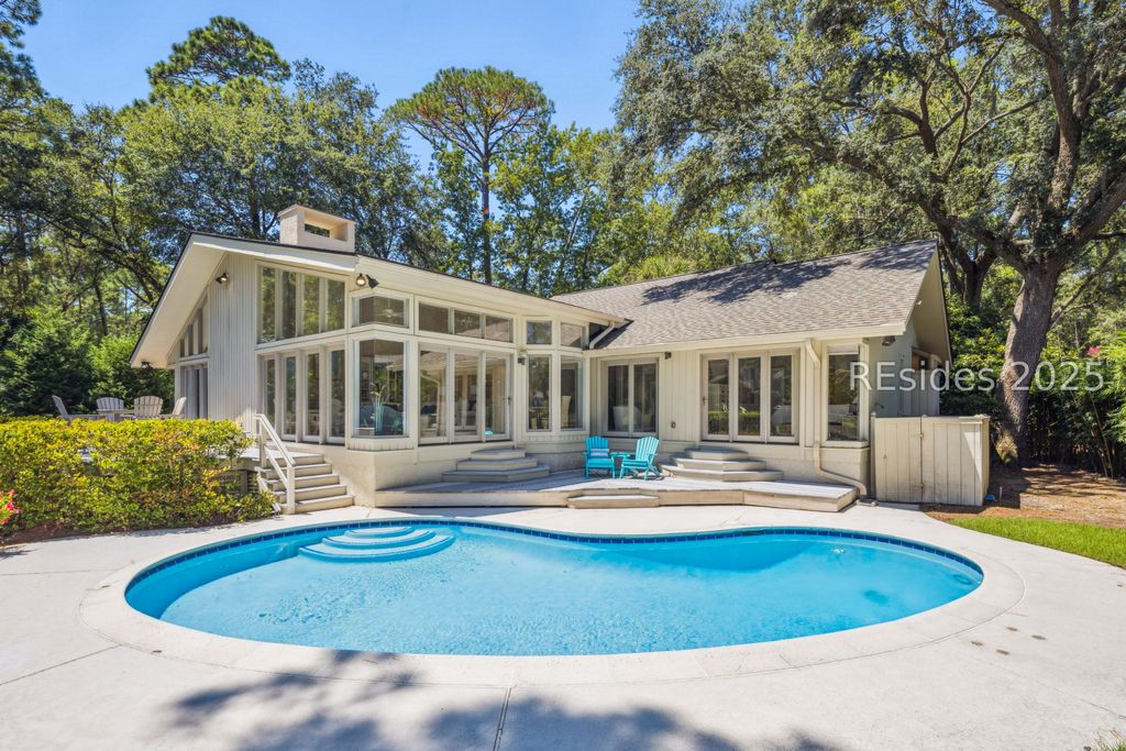 8 Rosebank Ln, Hilton Head Island, SC 29928