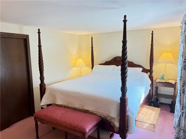 7637 Sandy Lane, Clay, NY 13212