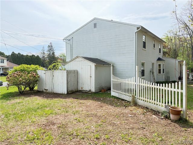 7637 Sandy Lane, Clay, NY 13212