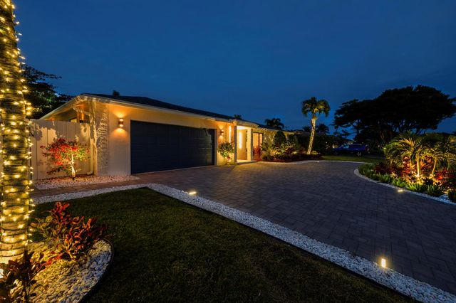 3255 LAKEVIEW Boulevard, Delray Beach, FL 33445