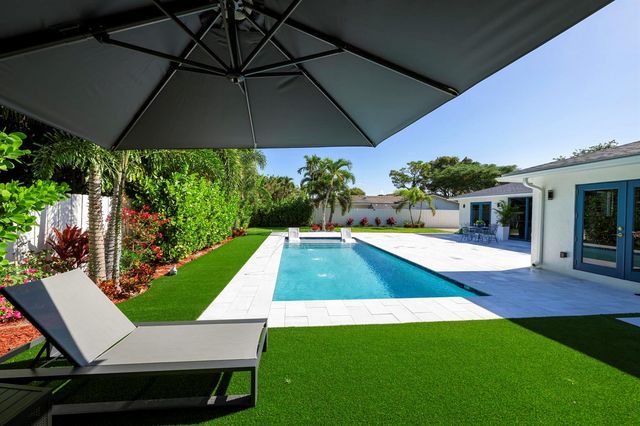 3255 LAKEVIEW Boulevard, Delray Beach, FL 33445