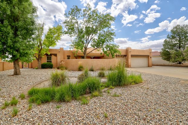 308 Nicklaus Drive SE, Rio Rancho, NM 87124