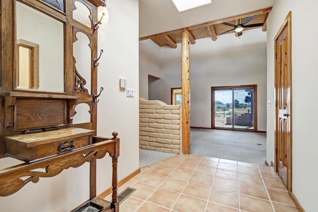 308 Nicklaus Drive SE, Rio Rancho, NM 87124