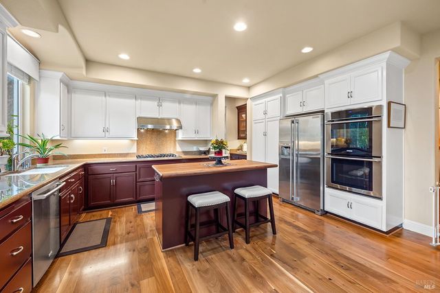 3696 Newbury Ct, Santa Rosa, CA 95404