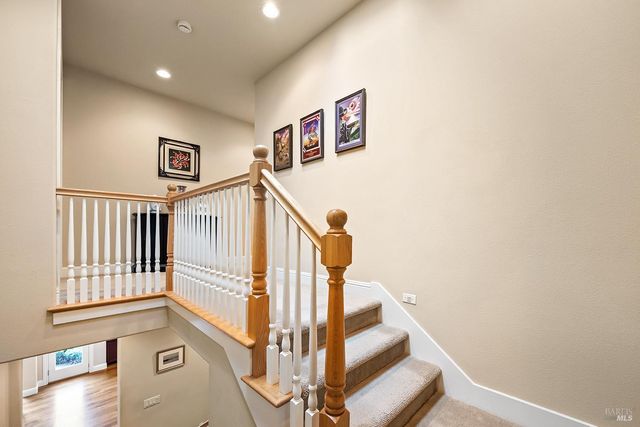 3696 Newbury Ct, Santa Rosa, CA 95404