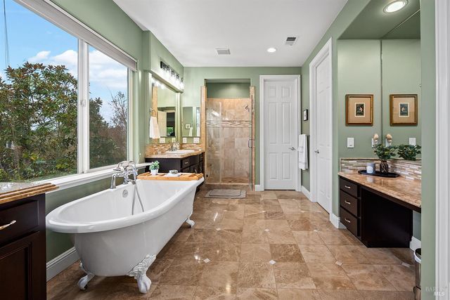 3696 Newbury Ct, Santa Rosa, CA 95404