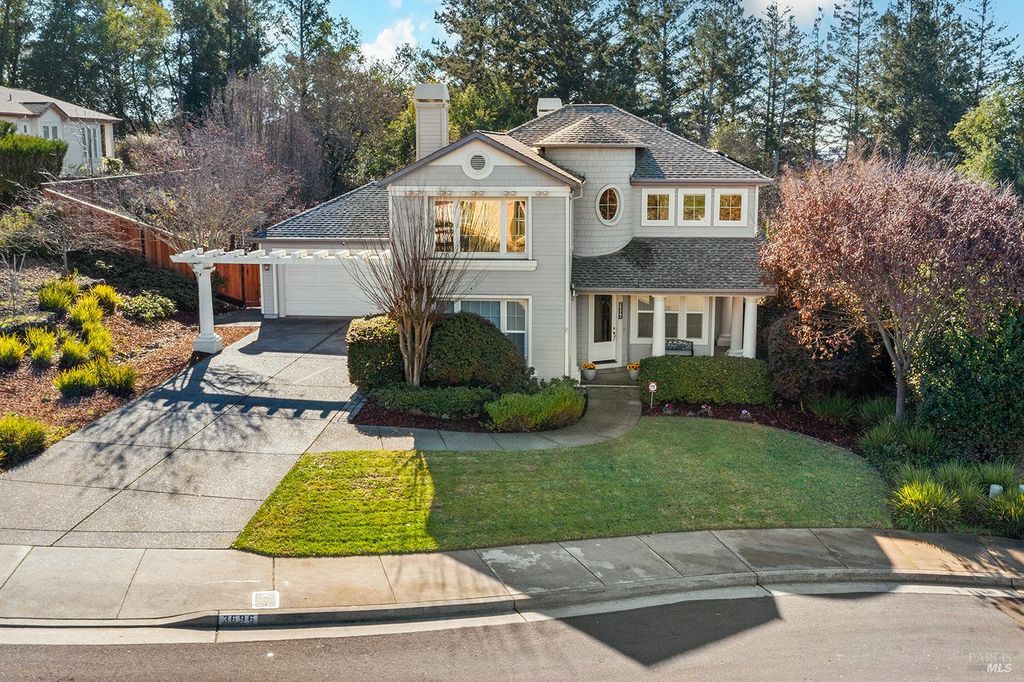 3696 Newbury Ct, Santa Rosa, CA 95404