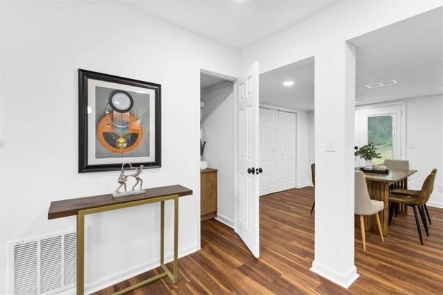 4656 Keighley Dr, Stone Mountain, GA 30083