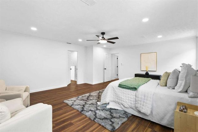 4656 Keighley Dr, Stone Mountain, GA 30083