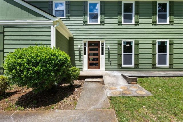 4656 Keighley Dr, Stone Mountain, GA 30083